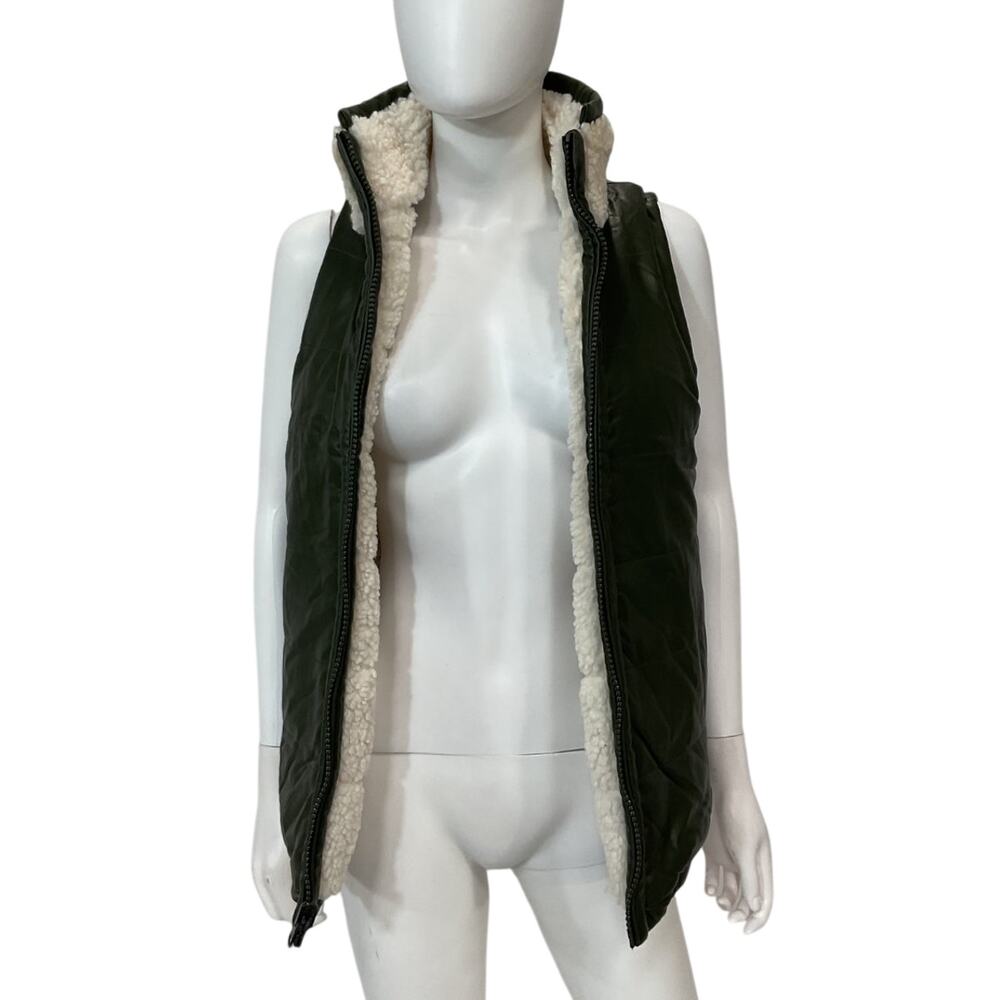 Tuckernuck Reversible Cream And Hunter Green Beckham Vest Size XS